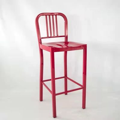 comprar Cafeteria Banquinhas de metal de balcão Banquinhas de metal vermelho de bar para fora Fabricação em linha